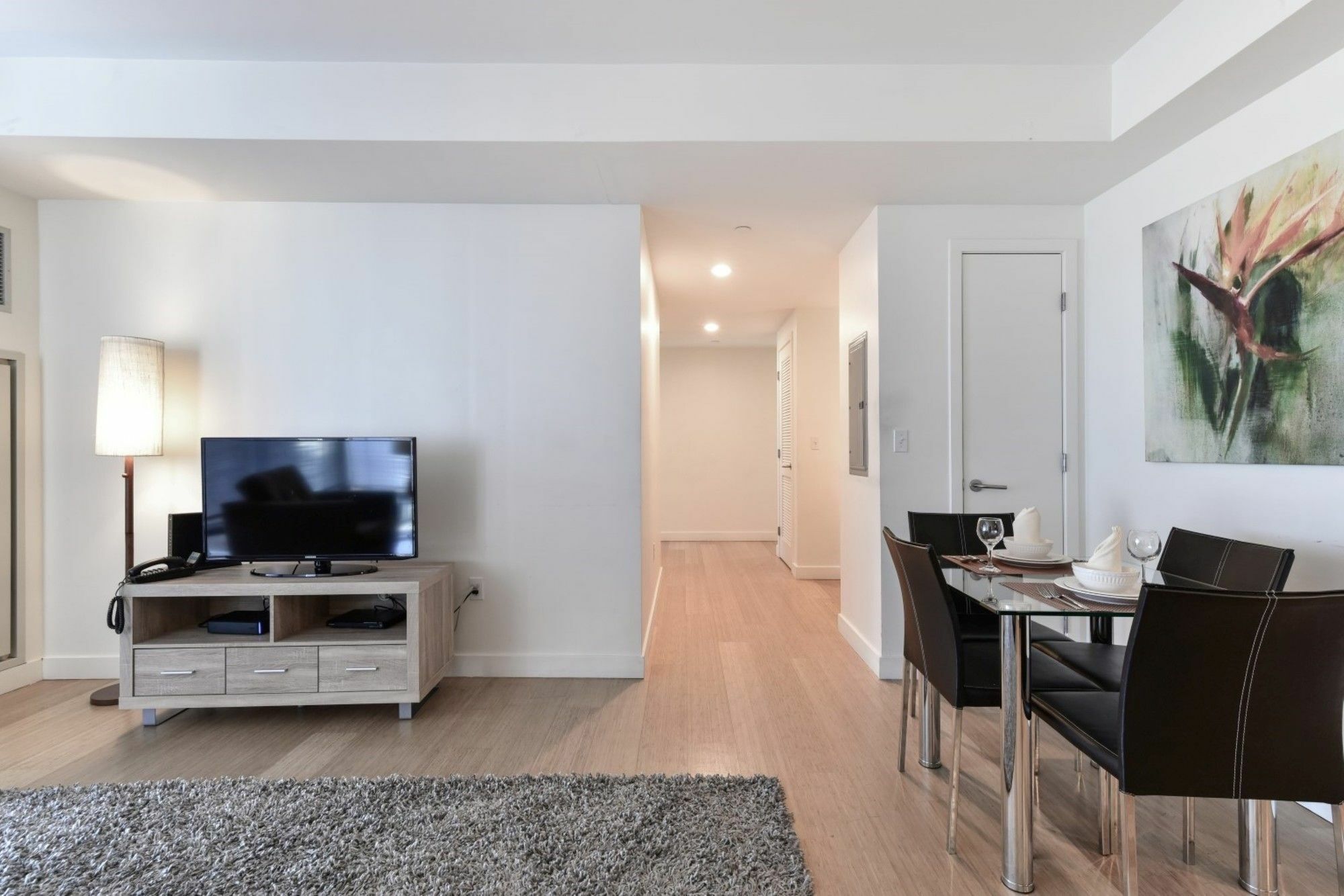 Global Luxury Suites At Kenmore Square Бостън Екстериор снимка