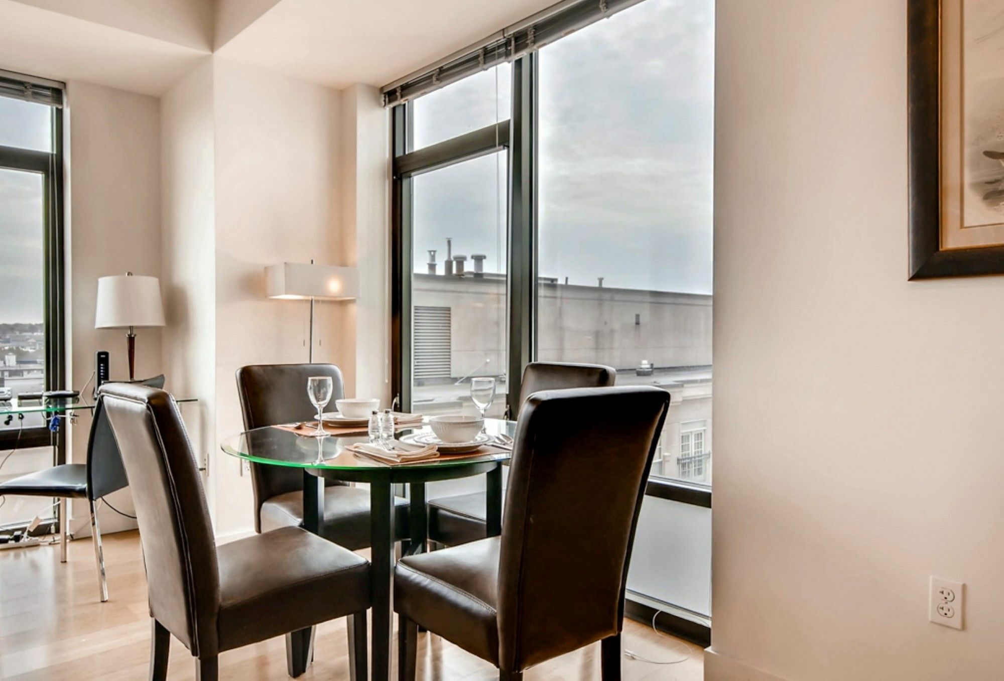 Global Luxury Suites At Kenmore Square Бостън Екстериор снимка