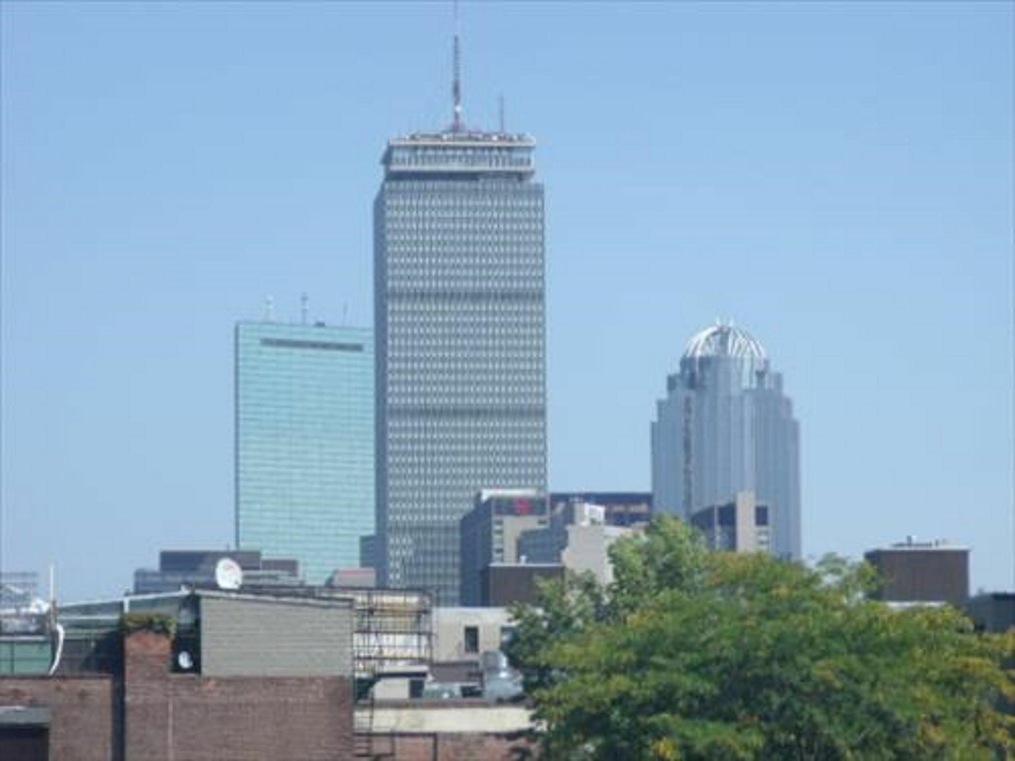 Global Luxury Suites At Kenmore Square Бостън Екстериор снимка