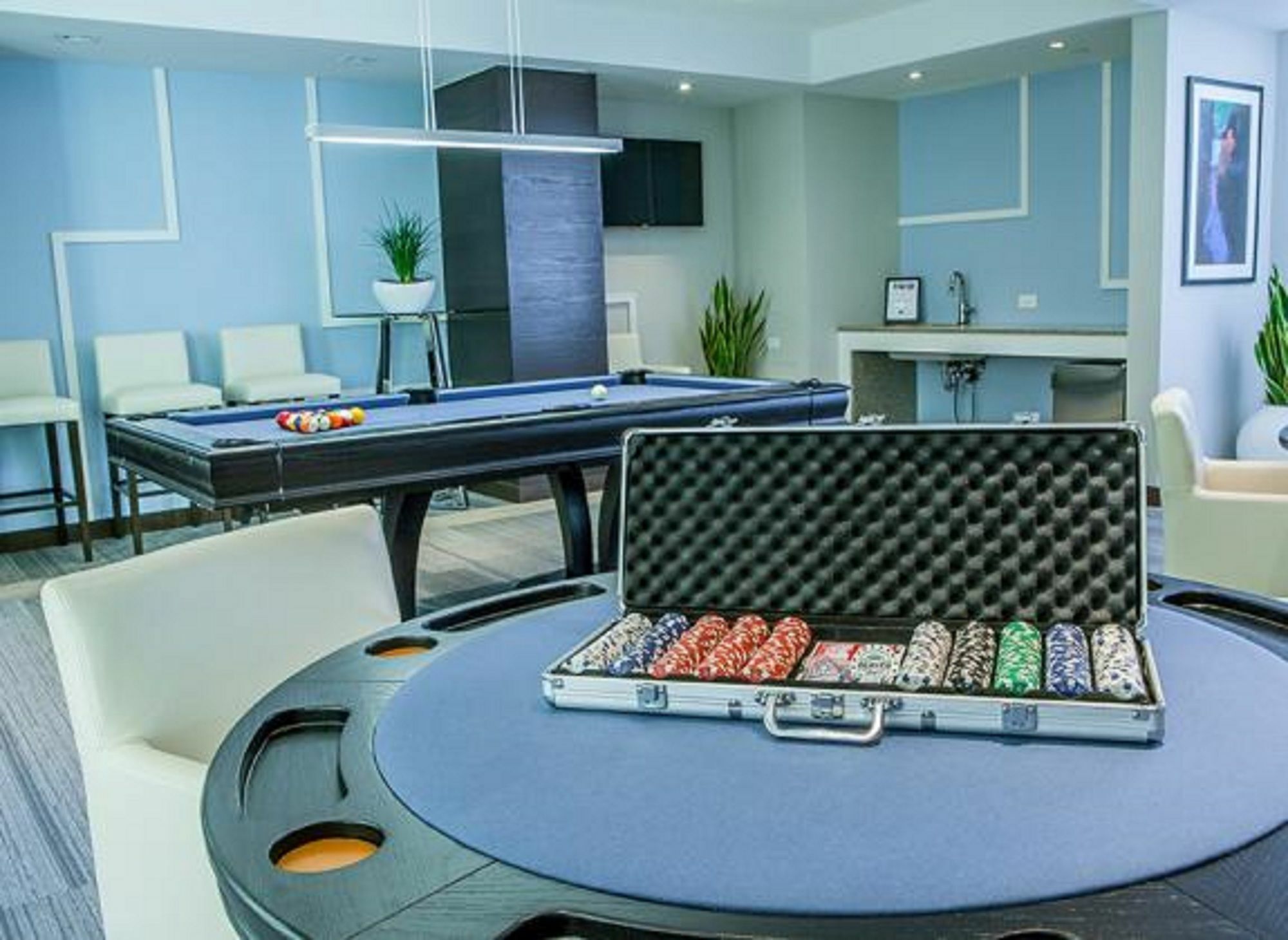 Global Luxury Suites At Kenmore Square Бостън Екстериор снимка